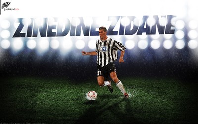 亚投国际独家-佩德里只发训练照片